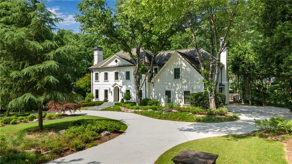 5250 Woodridge Forest Trail, Sandy Springs, Georgia 30327, 6 Bedrooms Bedrooms, ,6 BathroomsBathrooms,Residential,Sold,5250 Woodridge Forest Trail,7199991