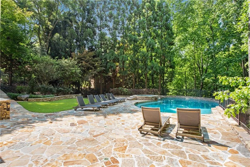 5250 Woodridge Forest Trail, Sandy Springs, Georgia 30327, 6 Bedrooms Bedrooms, ,6 BathroomsBathrooms,Residential,Sold,5250 Woodridge Forest Trail,7199991