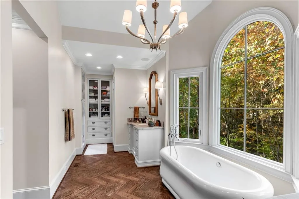 5250 Woodridge Forest Trail, Sandy Springs, Georgia 30327, 6 Bedrooms Bedrooms, ,6 BathroomsBathrooms,Residential,Sold,5250 Woodridge Forest Trail,7199991