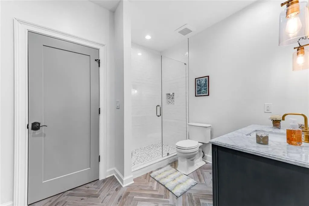 5250 Woodridge Forest Trail, Sandy Springs, Georgia 30327, 6 Bedrooms Bedrooms, ,6 BathroomsBathrooms,Residential,Sold,5250 Woodridge Forest Trail,7199991