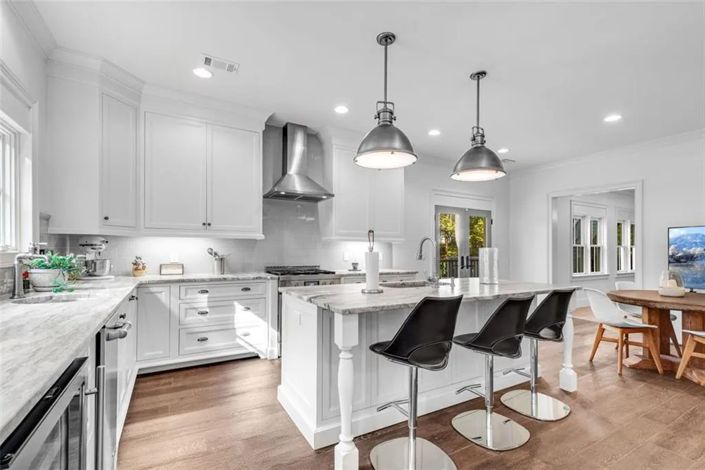 5250 Woodridge Forest Trail, Sandy Springs, Georgia 30327, 6 Bedrooms Bedrooms, ,6 BathroomsBathrooms,Residential,Sold,5250 Woodridge Forest Trail,7199991