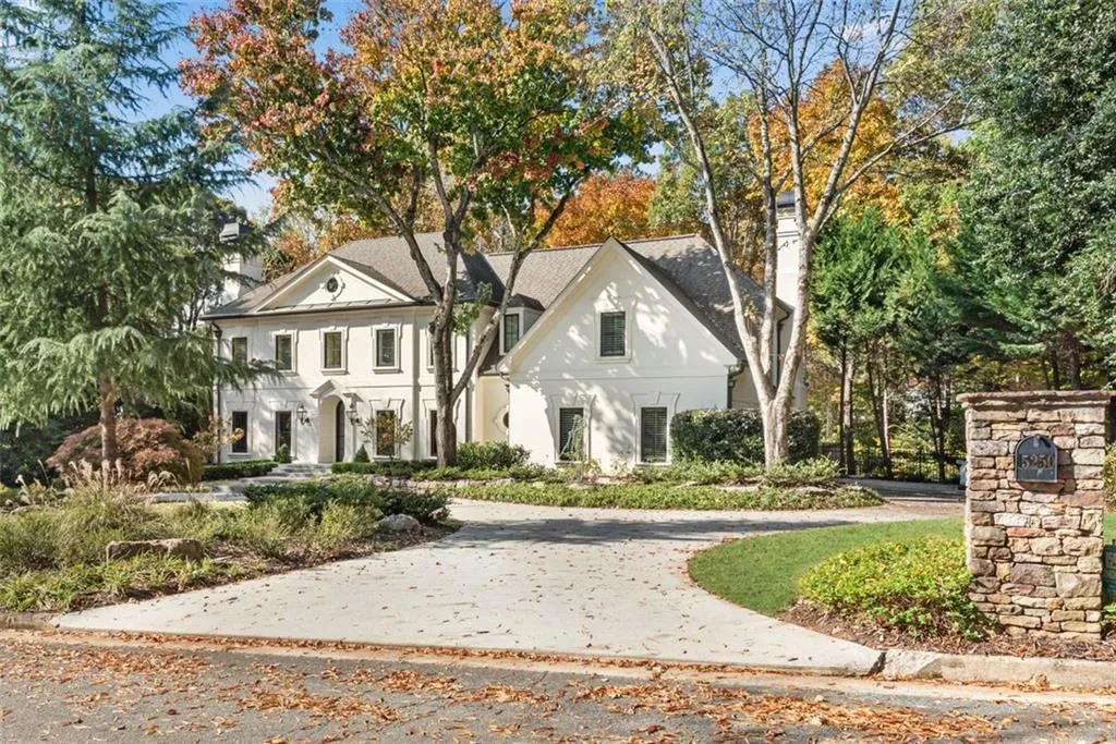 5250 Woodridge Forest Trail, Sandy Springs, Georgia 30327, 6 Bedrooms Bedrooms, ,6 BathroomsBathrooms,Residential,Sold,5250 Woodridge Forest Trail,7199991