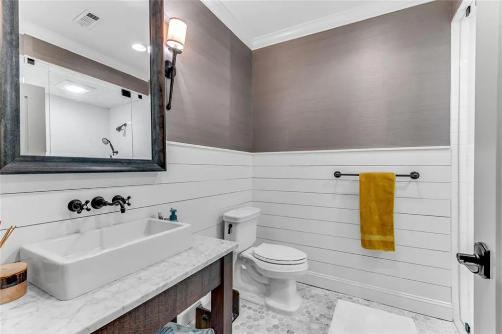 5250 Woodridge Forest Trail, Sandy Springs, Georgia 30327, 6 Bedrooms Bedrooms, ,6 BathroomsBathrooms,Residential,Sold,5250 Woodridge Forest Trail,7199991