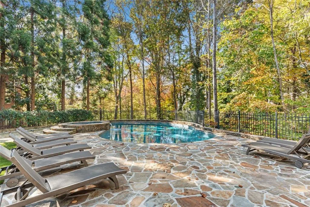 5250 Woodridge Forest Trail, Sandy Springs, Georgia 30327, 6 Bedrooms Bedrooms, ,6 BathroomsBathrooms,Residential,Sold,5250 Woodridge Forest Trail,7199991