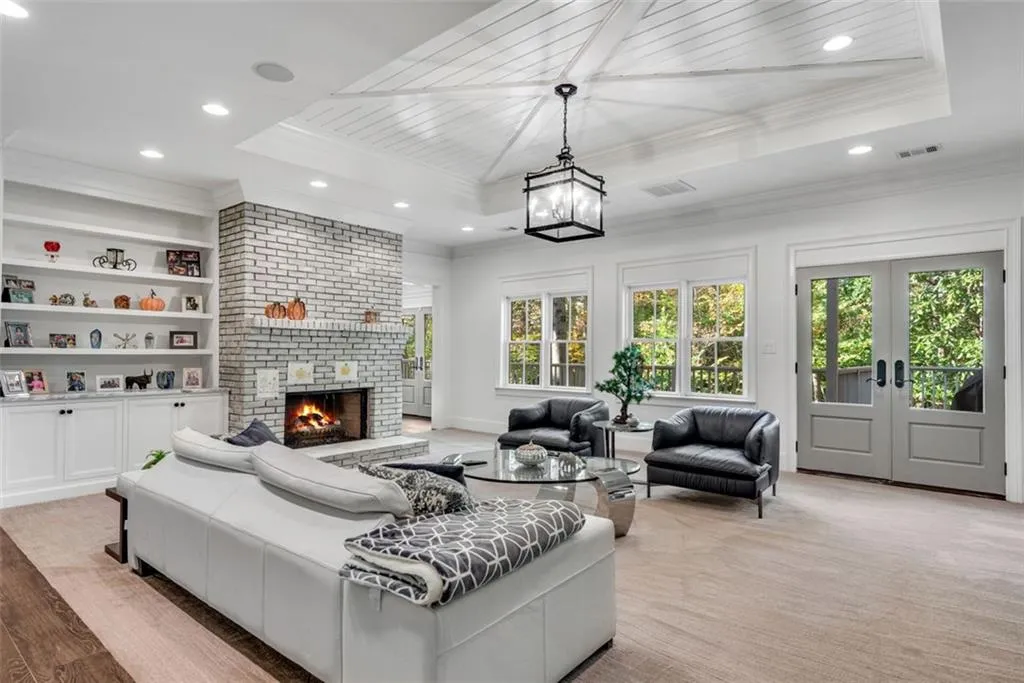 5250 Woodridge Forest Trail, Sandy Springs, Georgia 30327, 6 Bedrooms Bedrooms, ,6 BathroomsBathrooms,Residential,Sold,5250 Woodridge Forest Trail,7199991