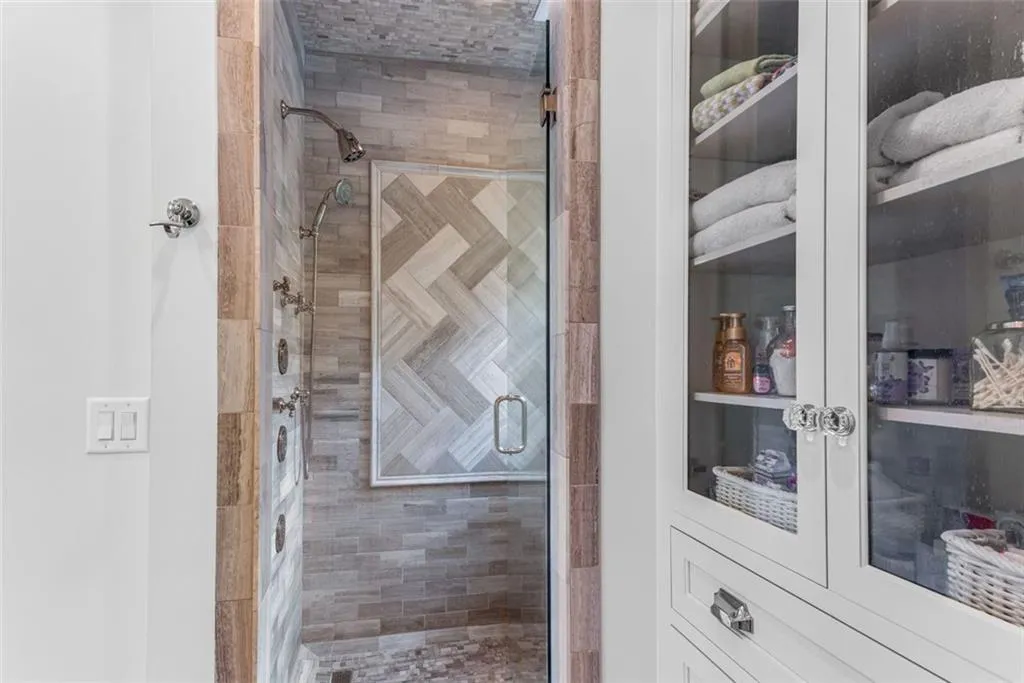 5250 Woodridge Forest Trail, Sandy Springs, Georgia 30327, 6 Bedrooms Bedrooms, ,6 BathroomsBathrooms,Residential,Sold,5250 Woodridge Forest Trail,7199991