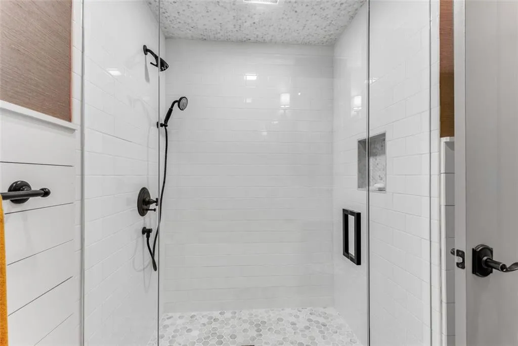 5250 Woodridge Forest Trail, Sandy Springs, Georgia 30327, 6 Bedrooms Bedrooms, ,6 BathroomsBathrooms,Residential,Sold,5250 Woodridge Forest Trail,7199991