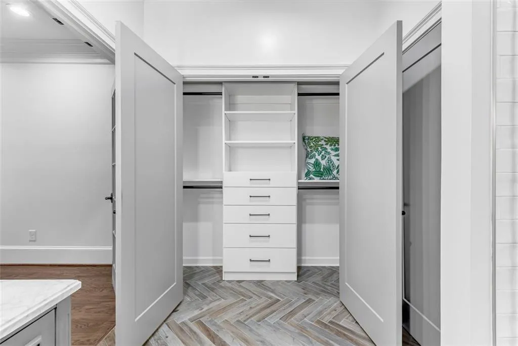 5250 Woodridge Forest Trail, Sandy Springs, Georgia 30327, 6 Bedrooms Bedrooms, ,6 BathroomsBathrooms,Residential,Sold,5250 Woodridge Forest Trail,7199991