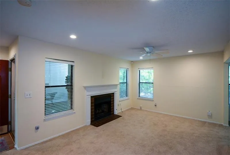 2108 Huntingdon Chase, Atlanta, Georgia 30350, 1 Bedroom Bedrooms, ,1 BathroomBathrooms,Residential,Sold,2108 Huntingdon Chase,6811237