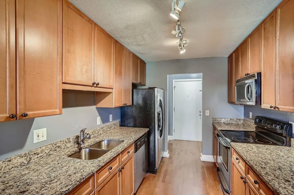 750 Dalrymple Road Unit G1, Sandy Springs, Georgia 30328, 3 Bedrooms Bedrooms, ,2 BathroomsBathrooms,Residential,Sold,750 Dalrymple Road Unit G1,6964484