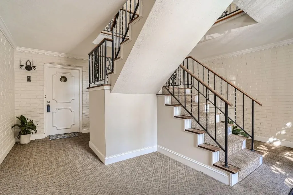 750 Dalrymple Road Unit G1, Sandy Springs, Georgia 30328, 3 Bedrooms Bedrooms, ,2 BathroomsBathrooms,Residential,Sold,750 Dalrymple Road Unit G1,6964484