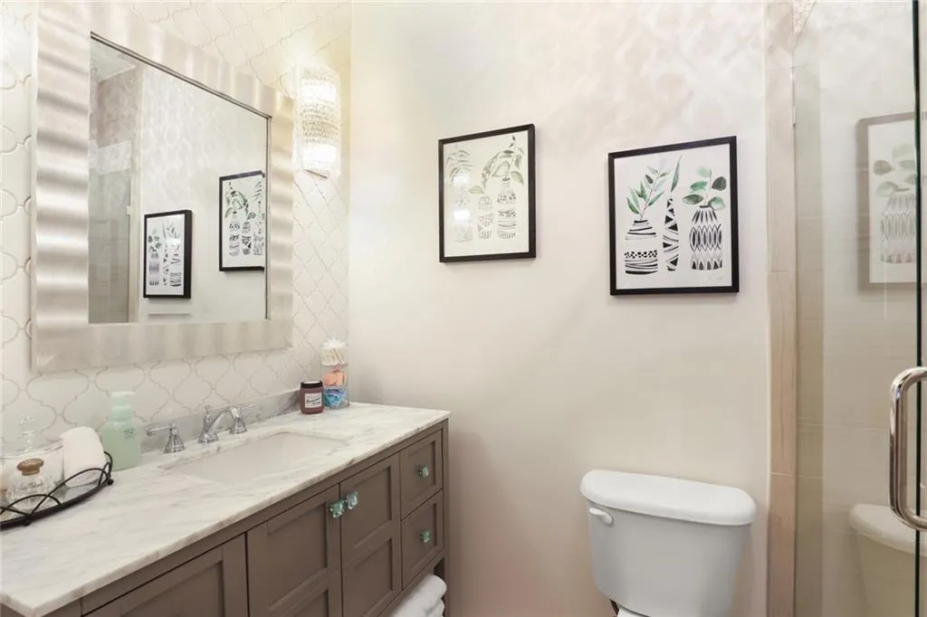 1085 Charles Towne Square, Sandy Springs, Georgia 30328, 4 Bedrooms Bedrooms, ,3 BathroomsBathrooms,Residential,Sold,1085 Charles Towne Square,6875673