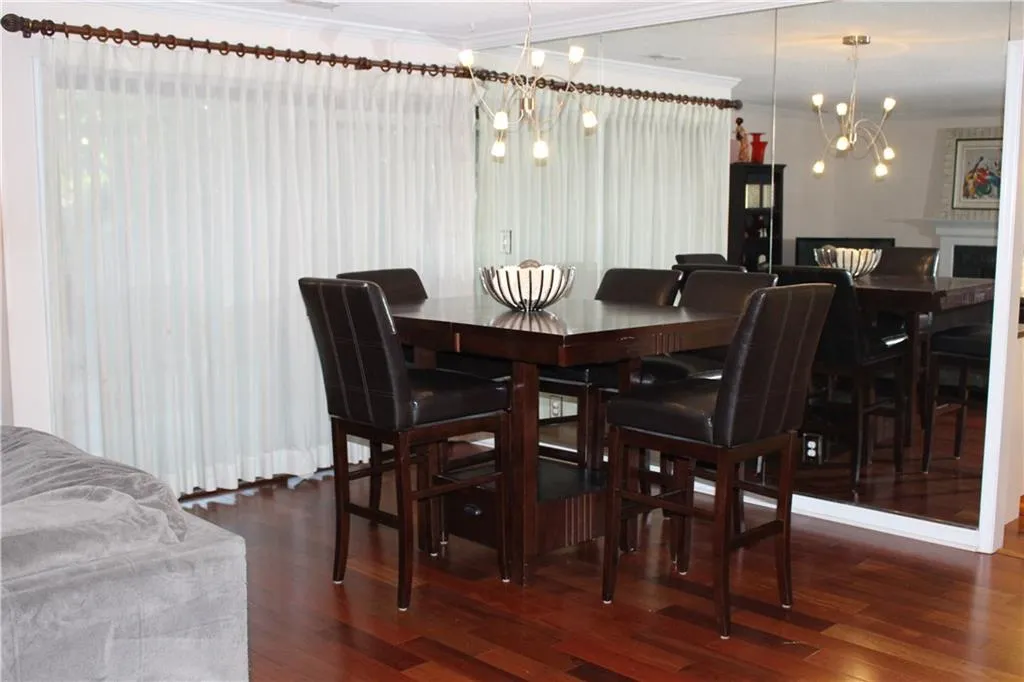 101 Garden Court Unit 101, Atlanta, Georgia 30328, 3 Bedrooms Bedrooms, ,2 BathroomsBathrooms,Residential,Sold,101 Garden Court Unit 101,5604876