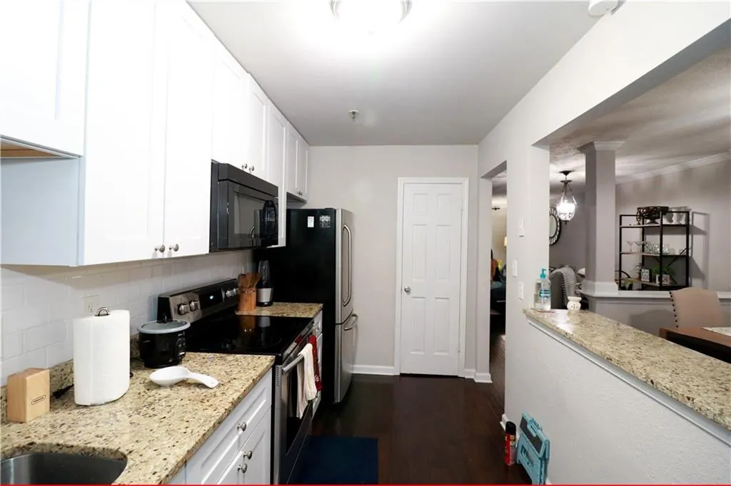 145 N River Drive Unit G, Sandy Springs, Georgia 30350, 2 Bedrooms Bedrooms, ,2 BathroomsBathrooms,Residential,Sold,145 N River Drive Unit G,6815456