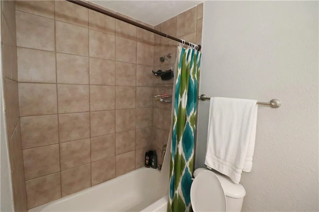 145 N River Drive Unit G, Sandy Springs, Georgia 30350, 2 Bedrooms Bedrooms, ,2 BathroomsBathrooms,Residential,Sold,145 N River Drive Unit G,6815456