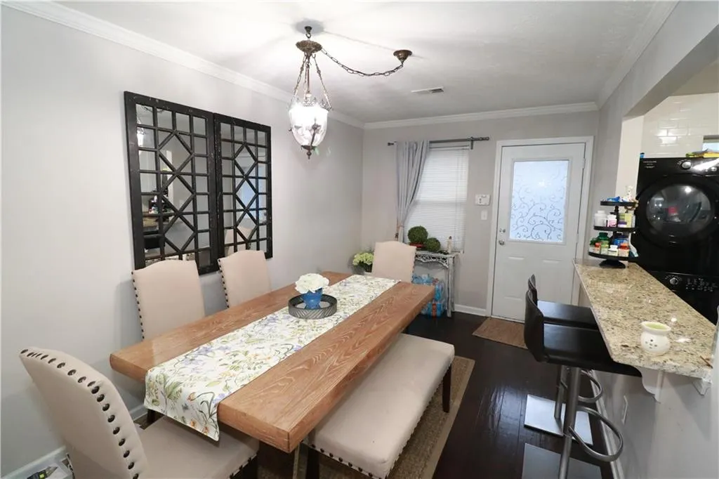 145 N River Drive Unit G, Sandy Springs, Georgia 30350, 2 Bedrooms Bedrooms, ,2 BathroomsBathrooms,Residential,Sold,145 N River Drive Unit G,6815456