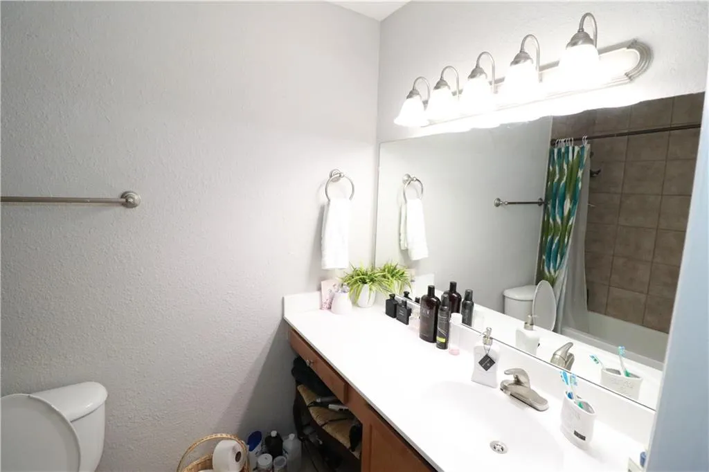 145 N River Drive Unit G, Sandy Springs, Georgia 30350, 2 Bedrooms Bedrooms, ,2 BathroomsBathrooms,Residential,Sold,145 N River Drive Unit G,6815456