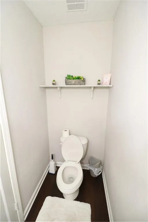 145 N River Drive Unit G, Sandy Springs, Georgia 30350, 2 Bedrooms Bedrooms, ,2 BathroomsBathrooms,Residential,Sold,145 N River Drive Unit G,6815456