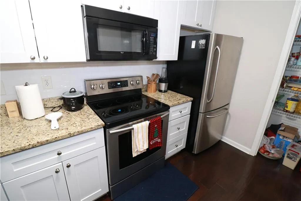 145 N River Drive Unit G, Sandy Springs, Georgia 30350, 2 Bedrooms Bedrooms, ,2 BathroomsBathrooms,Residential,Sold,145 N River Drive Unit G,6815456