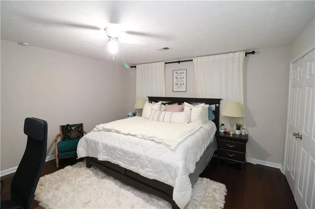 145 N River Drive Unit G, Sandy Springs, Georgia 30350, 2 Bedrooms Bedrooms, ,2 BathroomsBathrooms,Residential,Sold,145 N River Drive Unit G,6815456