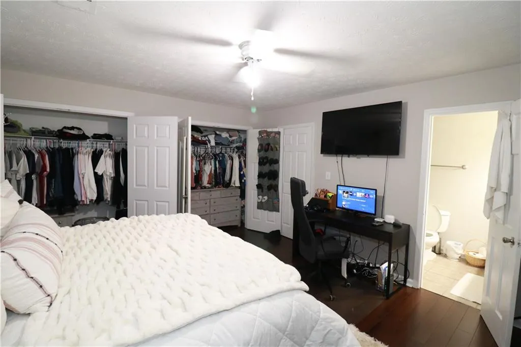 145 N River Drive Unit G, Sandy Springs, Georgia 30350, 2 Bedrooms Bedrooms, ,2 BathroomsBathrooms,Residential,Sold,145 N River Drive Unit G,6815456