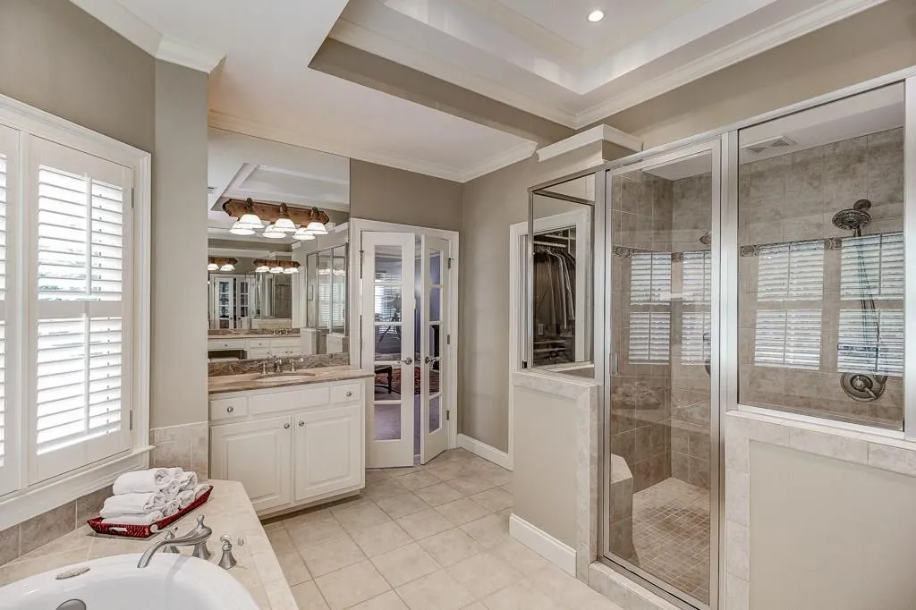 67 W Belle Isle Road, Sandy Springs, Georgia 30342, 4 Bedrooms Bedrooms, ,4 BathroomsBathrooms,Residential,Sold,67 W Belle Isle Road,5684765