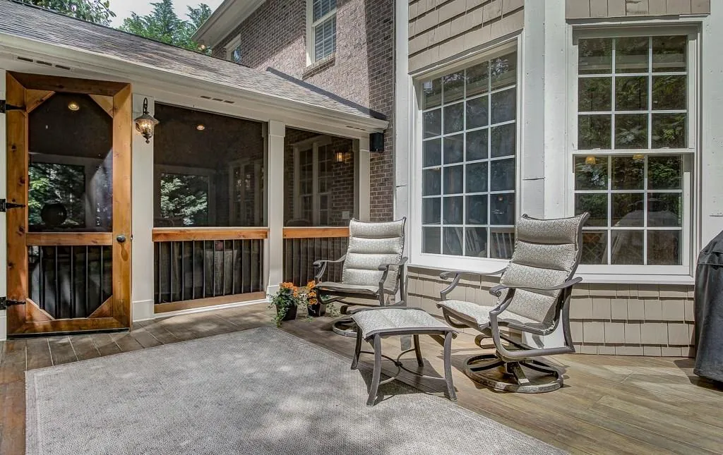 67 W Belle Isle Road, Sandy Springs, Georgia 30342, 4 Bedrooms Bedrooms, ,4 BathroomsBathrooms,Residential,Sold,67 W Belle Isle Road,5684765