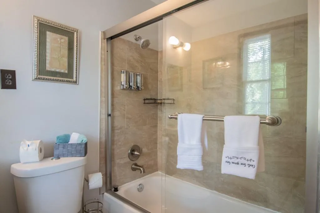 6520 Roswell Road Ne Unit 76, Atlanta, Georgia 30328, 3 Bedrooms Bedrooms, ,2 BathroomsBathrooms,Residential,Sold,6520 Roswell Road Ne Unit 76,6868190