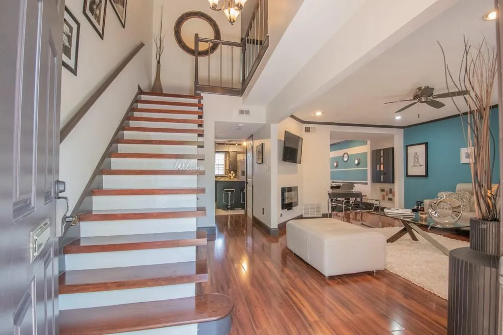 6520 Roswell Road Ne Unit 76, Atlanta, Georgia 30328, 3 Bedrooms Bedrooms, ,2 BathroomsBathrooms,Residential,Sold,6520 Roswell Road Ne Unit 76,6868190