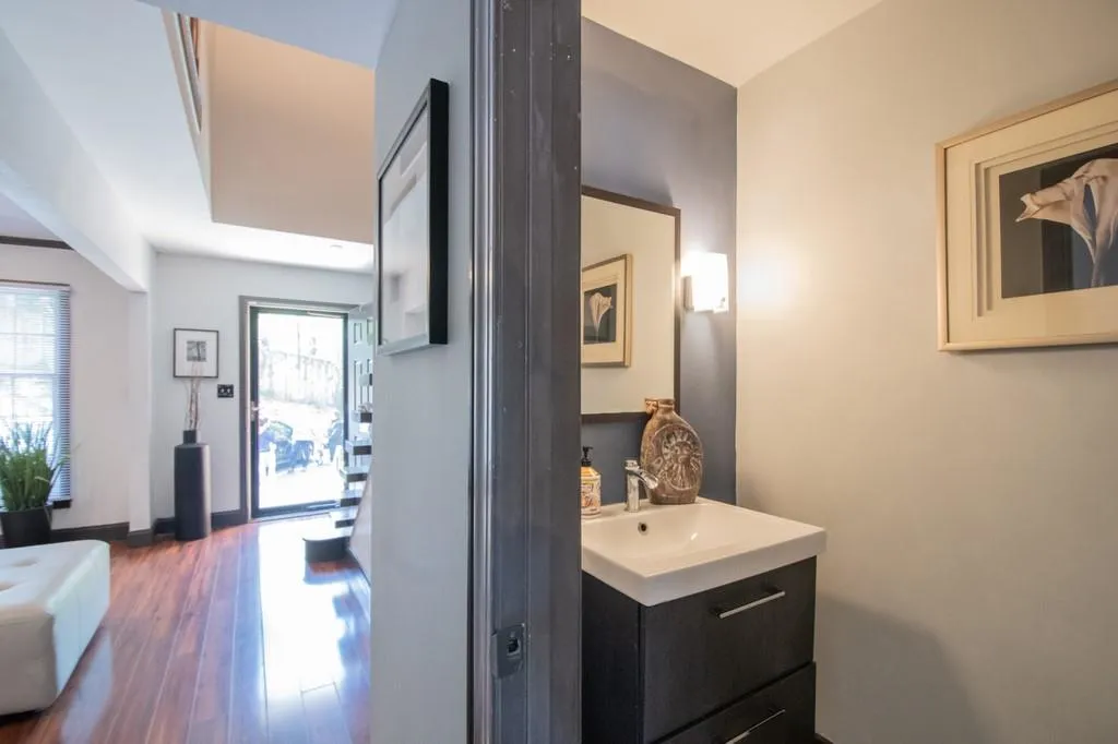 6520 Roswell Road Ne Unit 76, Atlanta, Georgia 30328, 3 Bedrooms Bedrooms, ,2 BathroomsBathrooms,Residential,Sold,6520 Roswell Road Ne Unit 76,6868190