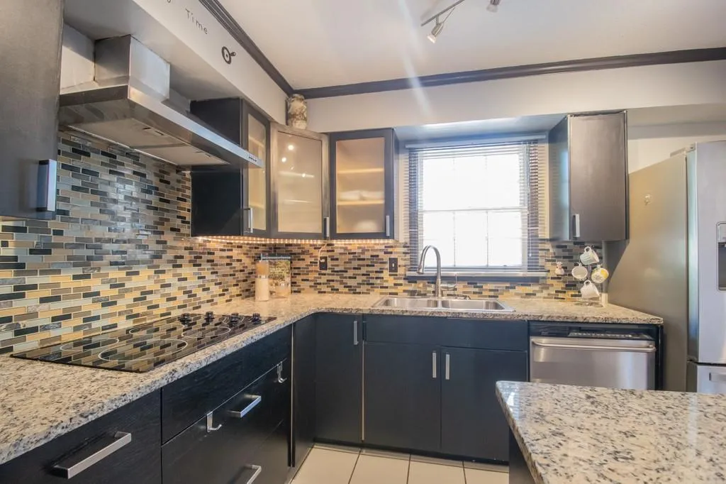 6520 Roswell Road Ne Unit 76, Atlanta, Georgia 30328, 3 Bedrooms Bedrooms, ,2 BathroomsBathrooms,Residential,Sold,6520 Roswell Road Ne Unit 76,6868190