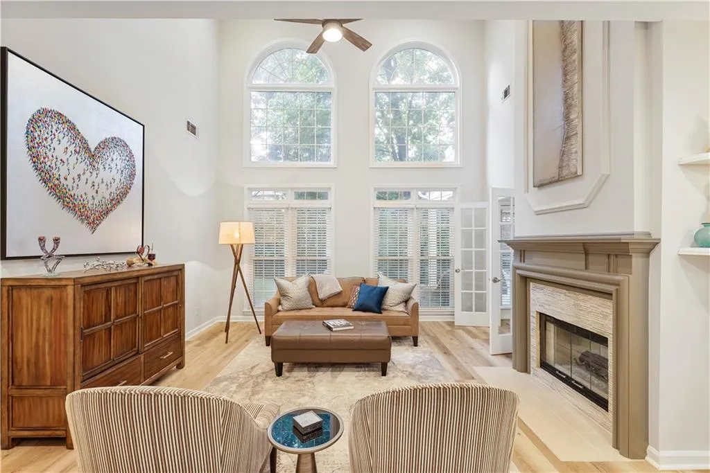 975 Lancaster Walk, Atlanta, Georgia 30328, 4 Bedrooms Bedrooms, ,2 BathroomsBathrooms,Residential,Sold,975 Lancaster Walk,7429330