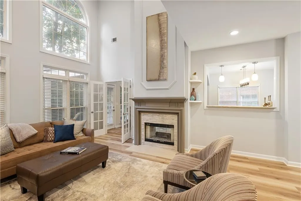 975 Lancaster Walk, Atlanta, Georgia 30328, 4 Bedrooms Bedrooms, ,2 BathroomsBathrooms,Residential,Sold,975 Lancaster Walk,7429330