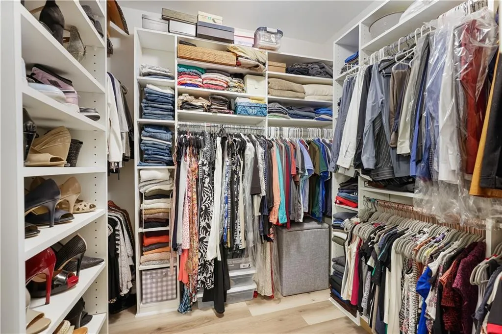 975 Lancaster Walk, Atlanta, Georgia 30328, 4 Bedrooms Bedrooms, ,2 BathroomsBathrooms,Residential,Sold,975 Lancaster Walk,7429330