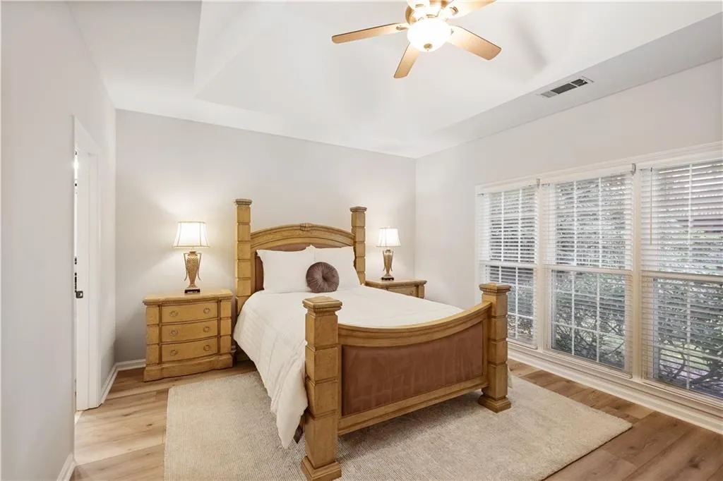 975 Lancaster Walk, Atlanta, Georgia 30328, 4 Bedrooms Bedrooms, ,2 BathroomsBathrooms,Residential,Sold,975 Lancaster Walk,7429330