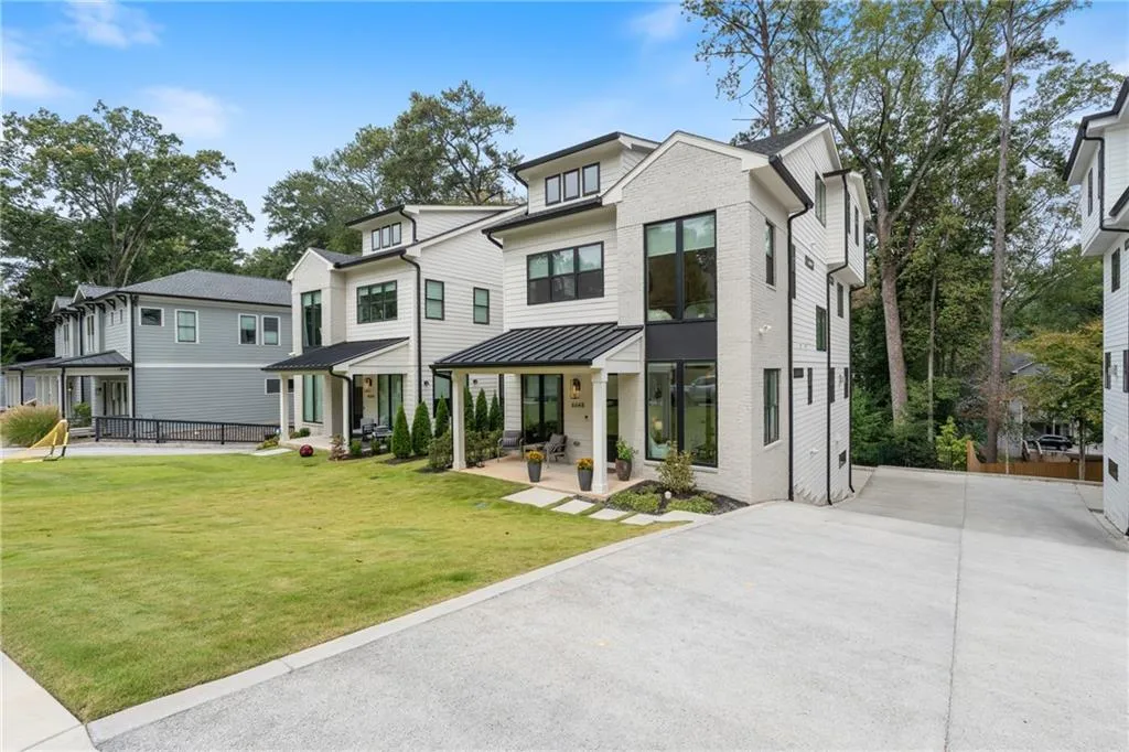664 B Timm Valley Road Ne, Atlanta, Georgia 30305, 6 Bedrooms Bedrooms, ,6 BathroomsBathrooms,Residential,For Sale,664 B Timm Valley Road Ne,7654356