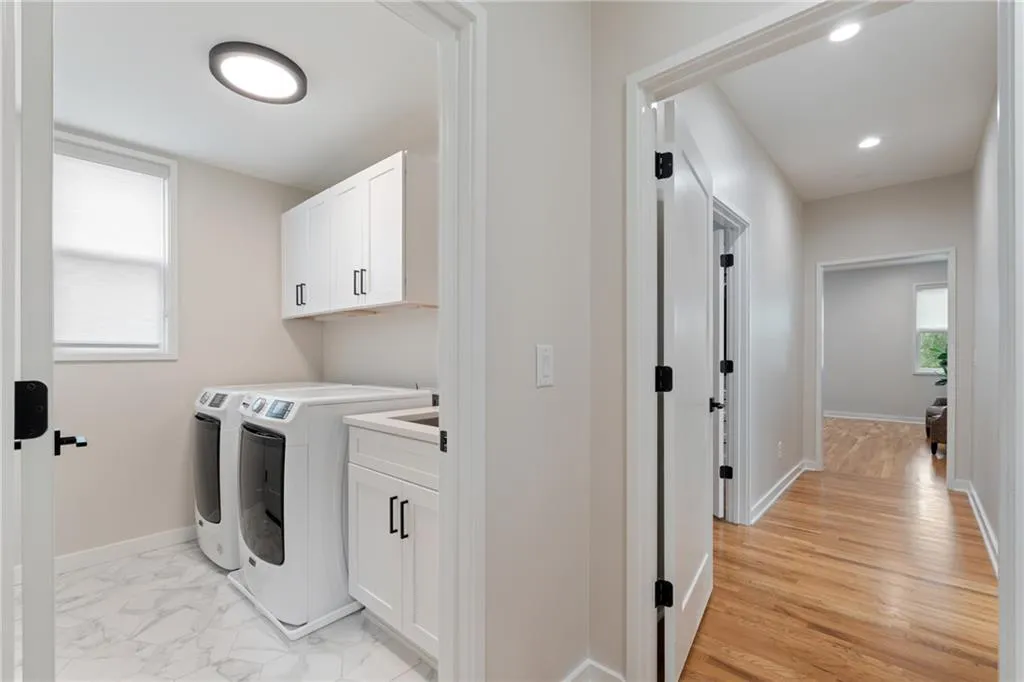 664 B Timm Valley Road Ne, Atlanta, Georgia 30305, 6 Bedrooms Bedrooms, ,6 BathroomsBathrooms,Residential,For Sale,664 B Timm Valley Road Ne,7654356