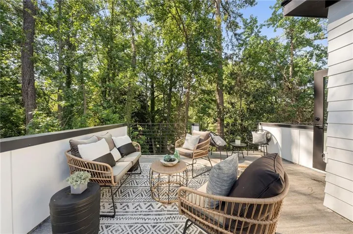 1169 Penny Lane, Atlanta, Georgia 30329