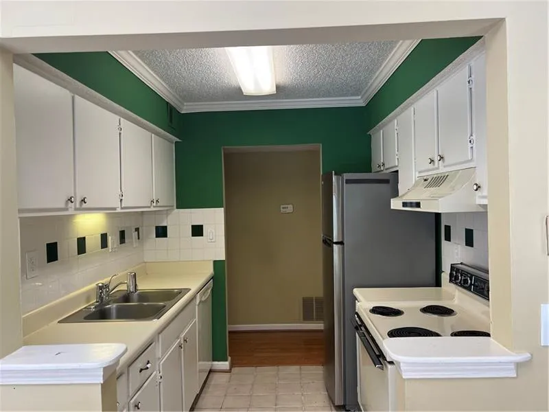 2704 Huntingdon, Atlanta, Georgia 30350, 2 Bedrooms Bedrooms, ,2 BathroomsBathrooms,Residential,Sold,2704 Huntingdon,7508787