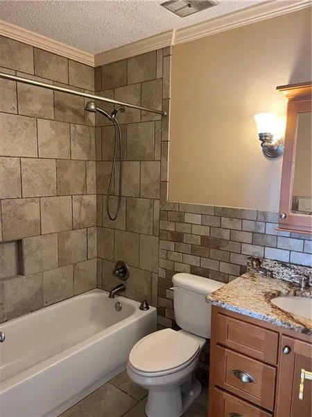 2704 Huntingdon, Atlanta, Georgia 30350, 2 Bedrooms Bedrooms, ,2 BathroomsBathrooms,Residential,Sold,2704 Huntingdon,7508787