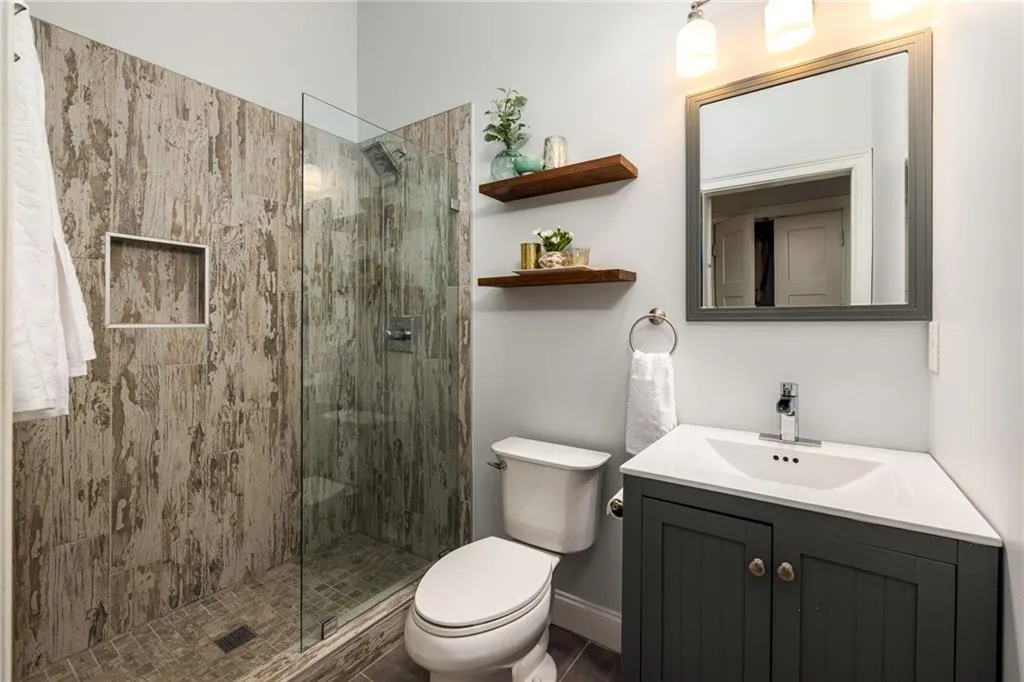 1721 Marietta Road Nw, Atlanta, Georgia 30318, 2 Bedrooms Bedrooms, ,2 BathroomsBathrooms,Residential,For Sale,1721 Marietta Road Nw,7672663