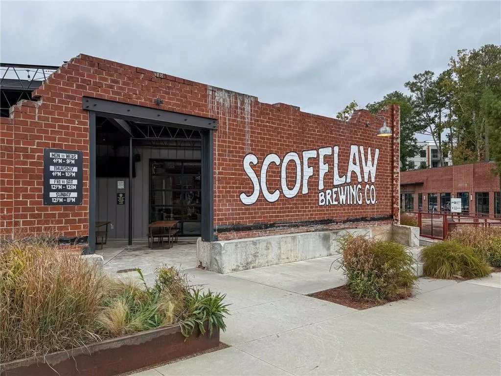 1721 Marietta Road Nw, Atlanta, Georgia 30318, 2 Bedrooms Bedrooms, ,2 BathroomsBathrooms,Residential,For Sale,1721 Marietta Road Nw,7672663