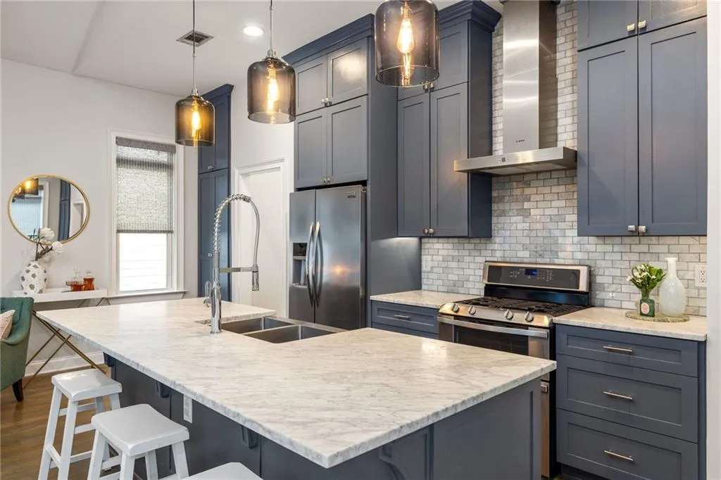 1721 Marietta Road Nw, Atlanta, Georgia 30318, 2 Bedrooms Bedrooms, ,2 BathroomsBathrooms,Residential,For Sale,1721 Marietta Road Nw,7672663