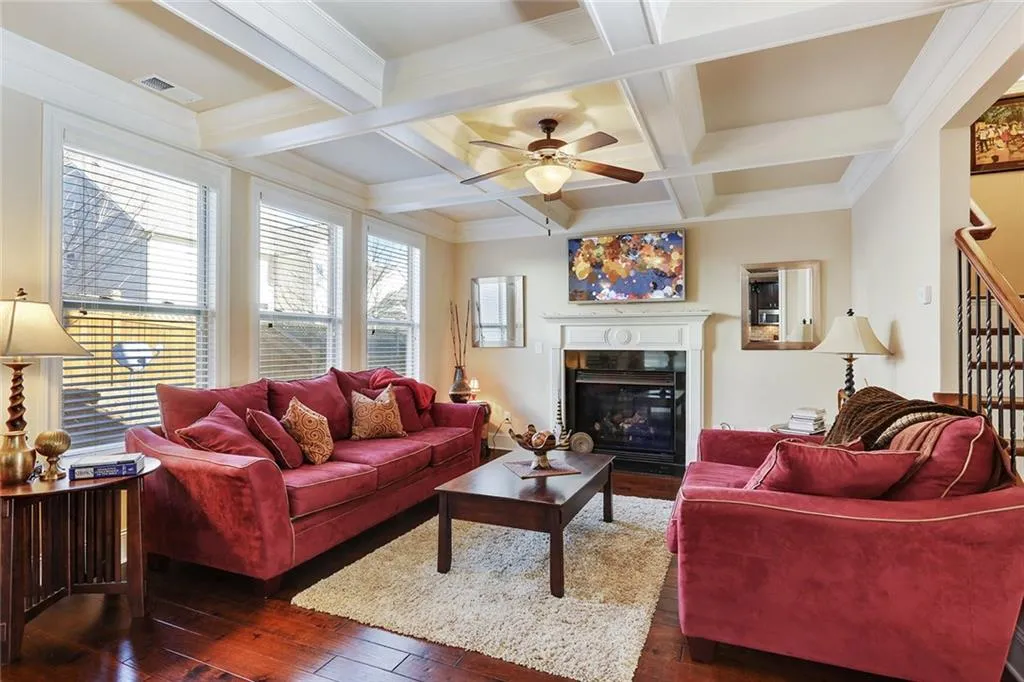 7700 Highland Bluff, Sandy Springs, Georgia 30328, 4 Bedrooms Bedrooms, ,2 BathroomsBathrooms,Residential,Sold,7700 Highland Bluff,6118359