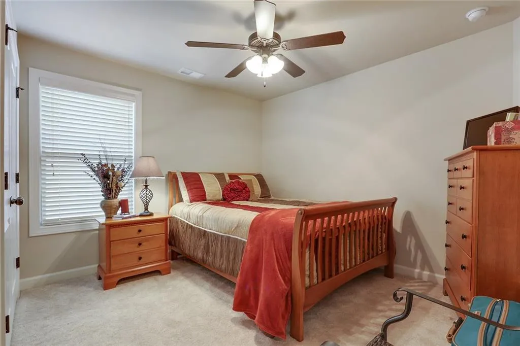 7700 Highland Bluff, Sandy Springs, Georgia 30328, 4 Bedrooms Bedrooms, ,2 BathroomsBathrooms,Residential,Sold,7700 Highland Bluff,6118359