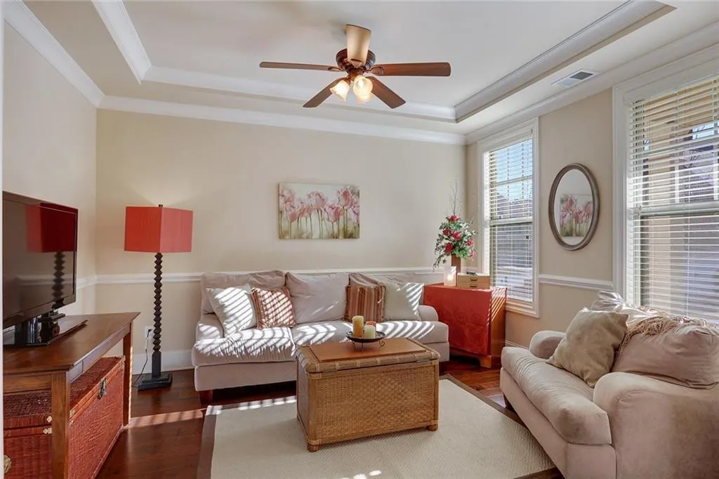 7700 Highland Bluff, Sandy Springs, Georgia 30328, 4 Bedrooms Bedrooms, ,2 BathroomsBathrooms,Residential,Sold,7700 Highland Bluff,6118359