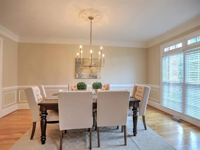 7900 Nesbit Downs Drive, Sandy Springs, Georgia 30350, 4 Bedrooms Bedrooms, ,3 BathroomsBathrooms,Residential,Sold,7900 Nesbit Downs Drive,6647741