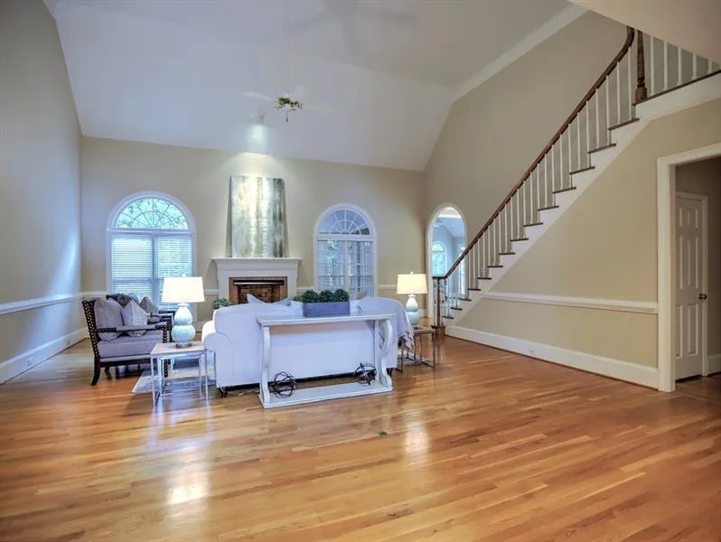 7900 Nesbit Downs Drive, Sandy Springs, Georgia 30350, 4 Bedrooms Bedrooms, ,3 BathroomsBathrooms,Residential,Sold,7900 Nesbit Downs Drive,6647741