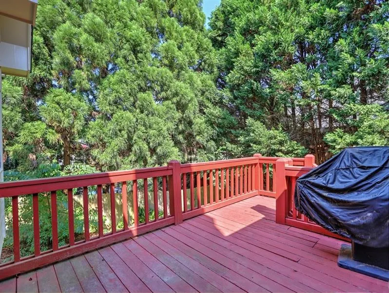 7900 Nesbit Downs Drive, Sandy Springs, Georgia 30350, 4 Bedrooms Bedrooms, ,3 BathroomsBathrooms,Residential,Sold,7900 Nesbit Downs Drive,6647741