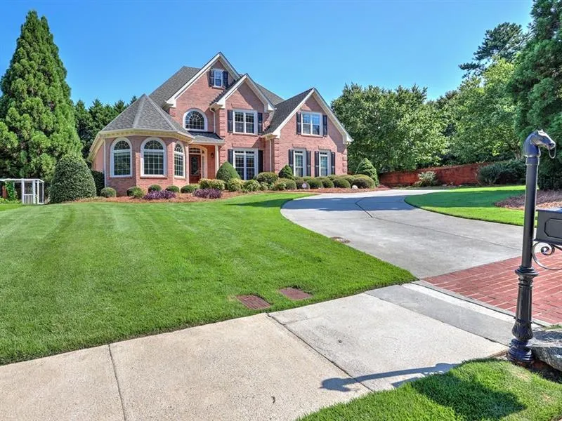 7900 Nesbit Downs Drive, Sandy Springs, Georgia 30350, 4 Bedrooms Bedrooms, ,3 BathroomsBathrooms,Residential,Sold,7900 Nesbit Downs Drive,6647741